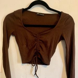 Brown Zara long sleeve with synching and tie in the middle! Superrrr flattering!